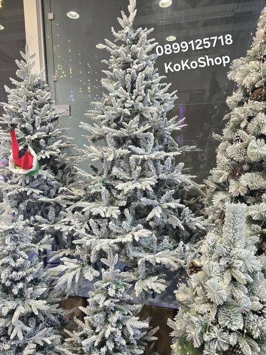 Луксозна заснежена коледна елха с 2D и 3D клони – реалистична елха