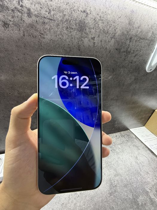 Iphone 17 pro Max 256 silver sim esim