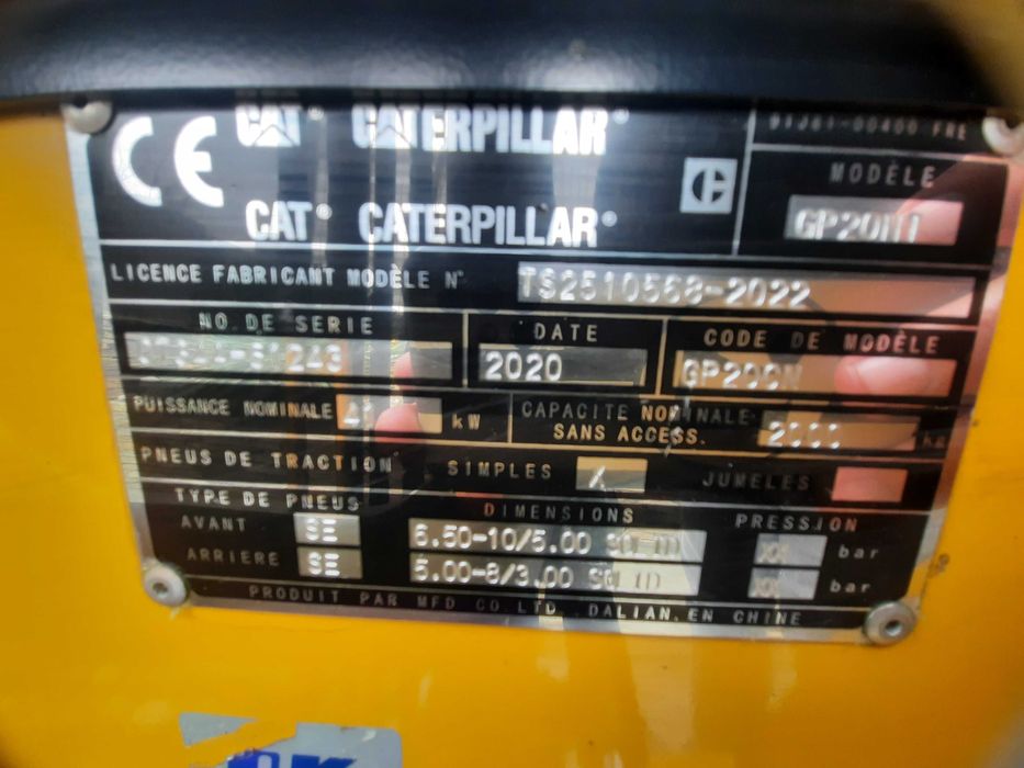 Газокар Катерпилар и Ножична палетна количка с товароподем 1500кг.