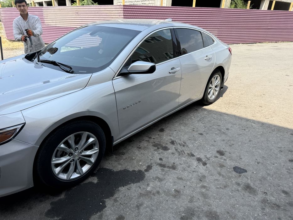 Балон R17 225/55