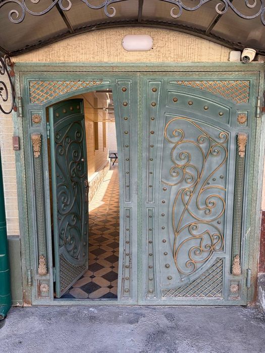 Покраска ворот ремонт