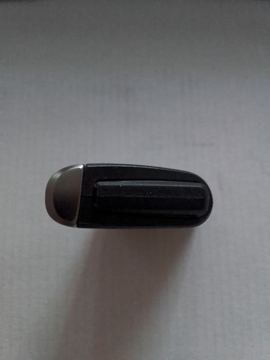 Продается оригинальный пульт от Lexus