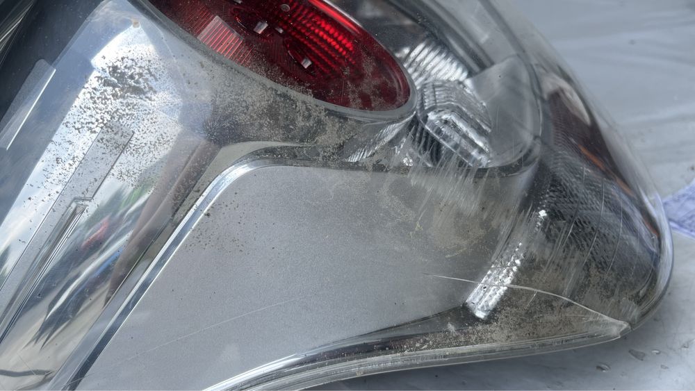 3 броя Ляв стоп Toyota Verso Facelift 2014-