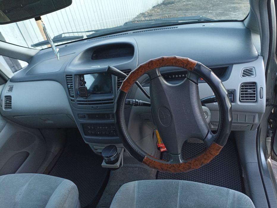 Продам машину Тайоту