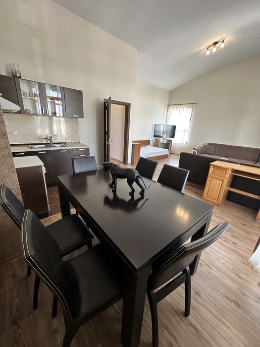 Дава се под наем Двустаен апартамент в Хасково, Център - 105 кв.м за 408 € - Снимка #14