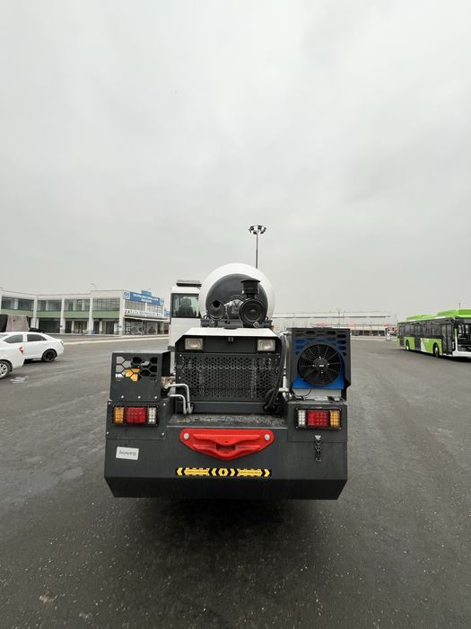 Сармих Бетонамешалка кармихс Мешалка  JBC 26W 2.6 m³ sotuvda tayyor