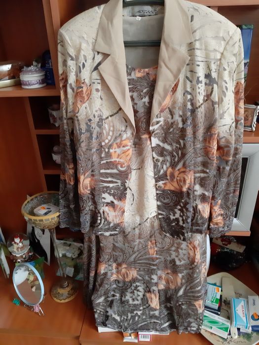 Costum de ocazie