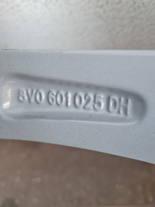 Оригинални джанти за АУДИ AUDI VW SEAT SKODA R17 5x112 ET48 6J