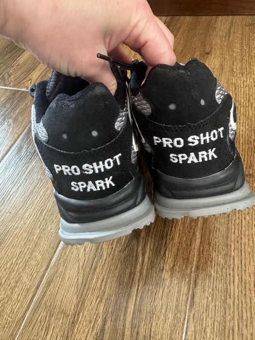 Кроссовки для мальчика новые