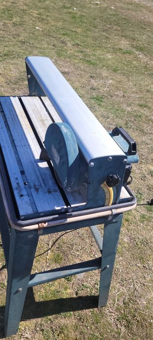 Mașină de tăiat marmură, gresie,pavaje,țiglă cu apă