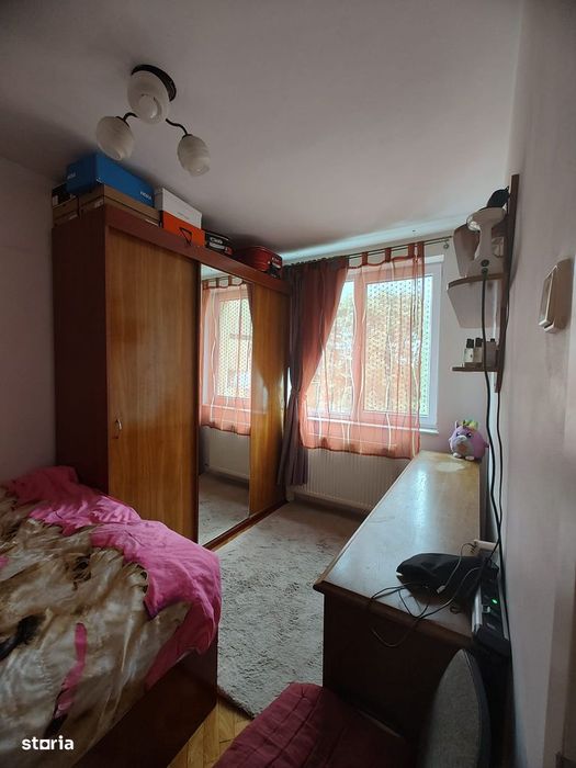 De vanzare apartament 3 camere, zona Progresu