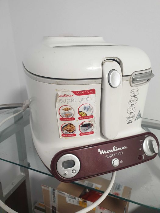 Fripteuza Moulinex Super One. Pret 180 lei fix