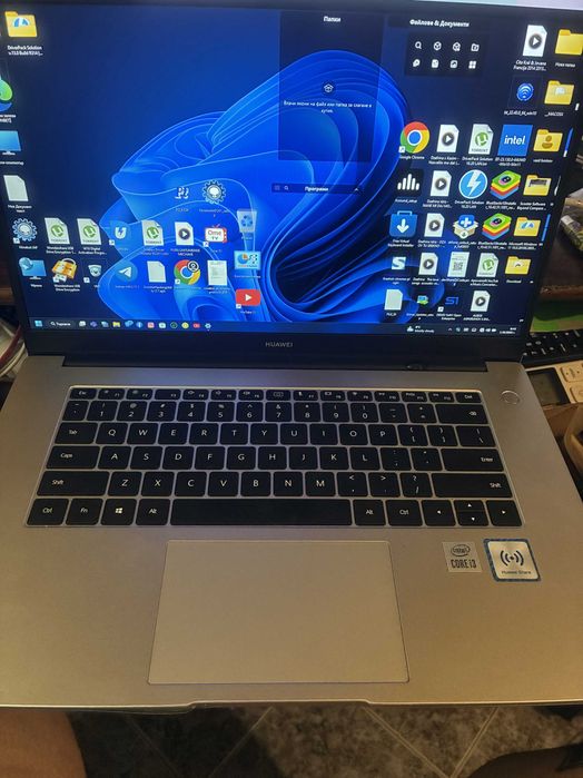 Huawei MateBook 15.6" (i3 10-то пок. / 8GB / 256GB SSD / Windows 11)