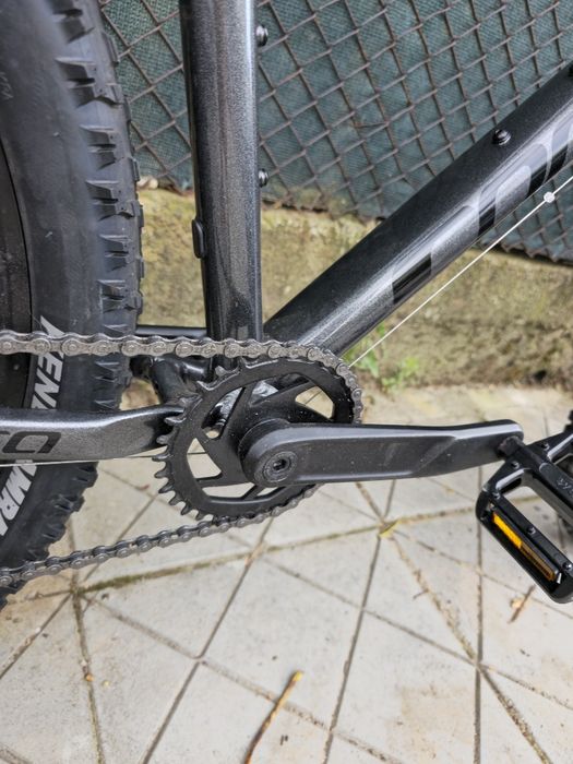 Като нов 2026г. XL Carrera Vengeance 1х8 скорости Shimano Essa Дискови спирачки 27.5 цола Алуминиев Английски велосипед