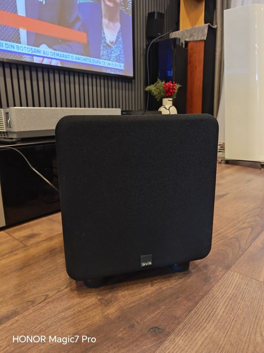 SVS SB 1000 Subwoofer cu cablu și sound- path 300w Rms