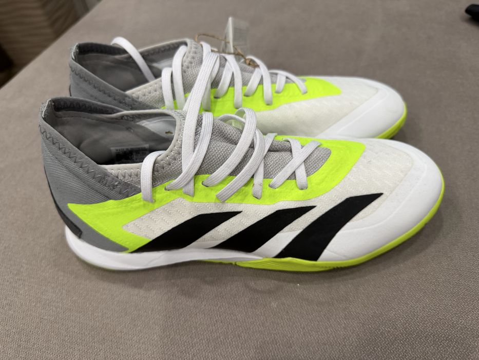 Футзалки Adidas оригинал 39 размер