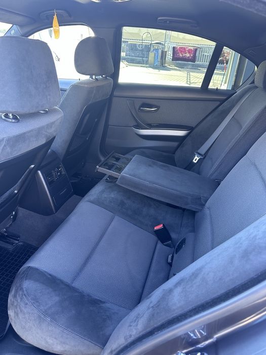 BMW 320D  E90  Automată Pachet M