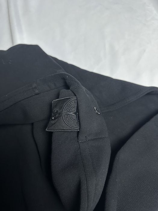 Stone island shadow project