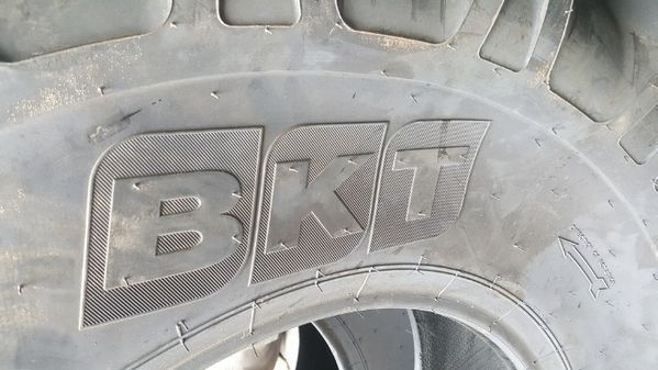 cauciucuri noi forestiere 18.4-26 combina/taf avel si alte marci OXYW