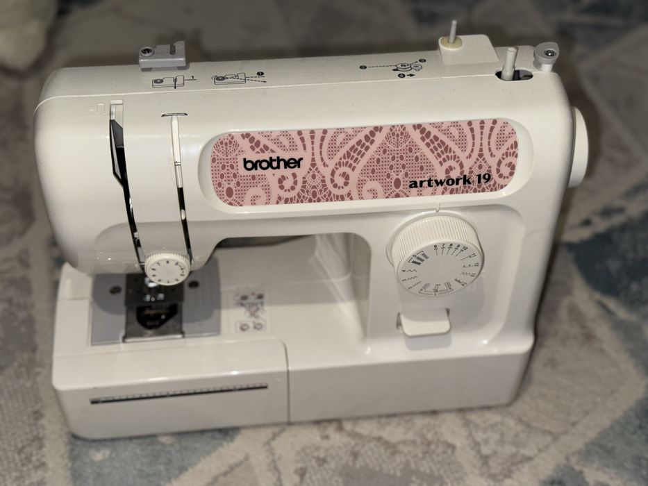 Швейная машина Brother Artwork 19