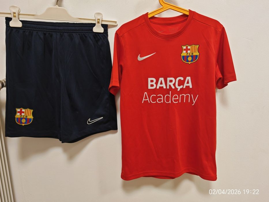 Echipament complet de fotbal 7 piese model FC Barcelona