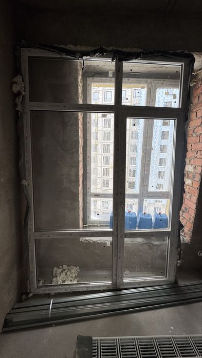 Продам окно и дверь от балкона