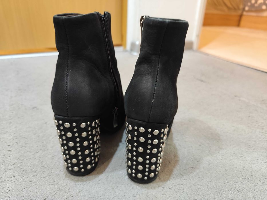 Дамски боти от естествена кожа