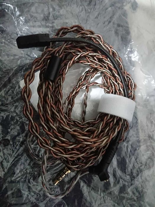 Кабел с микрофон TRN RedChain Gaming (qdc/2pin type-S) 2 Метра НОВ