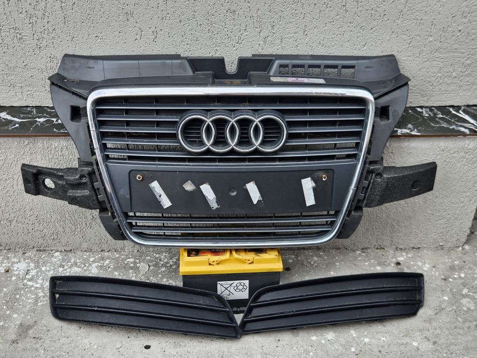 Bara fata Audi A3 8P Facelift 2009-2012 Grila Culoare negru LC9X Spoiler