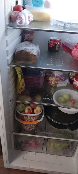 Холодильник Артель, в отличном состоянии