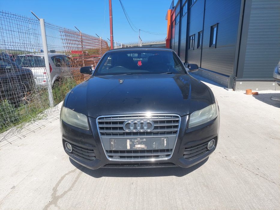 Dezmembram Audi A5, an 2011, motor 2.0 tdi, CAHA