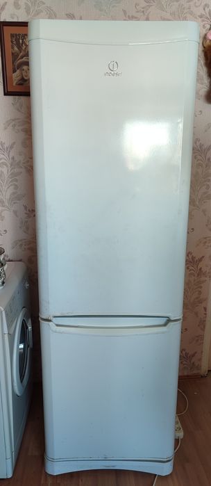 Холодильник б/у 25000 тг
