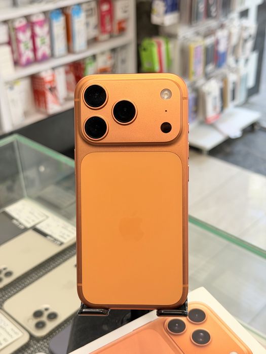 Apple iPhone 17 Pro 256GB Cosmic Orange
