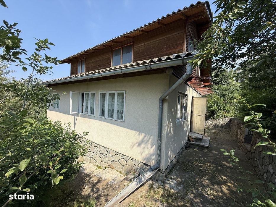Casă parter+pod - 80 mp și teren intravilan 476 mp Sotrile Prahova !