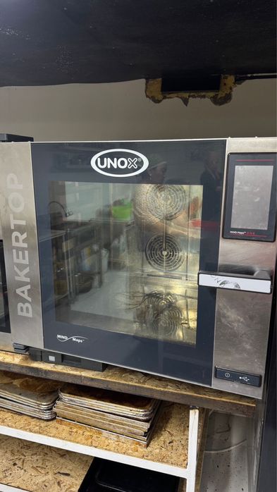 Пароконвектомат UNOX BAKERTOP