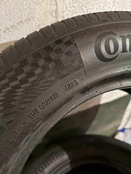 Continental UltraContact 225/60 R17 99H