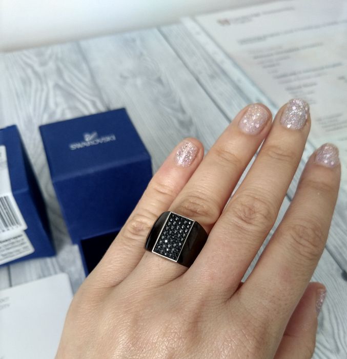 Swarovski въртящ се пръстен