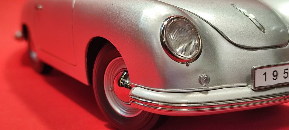 1:18 Porsche 356 coupe