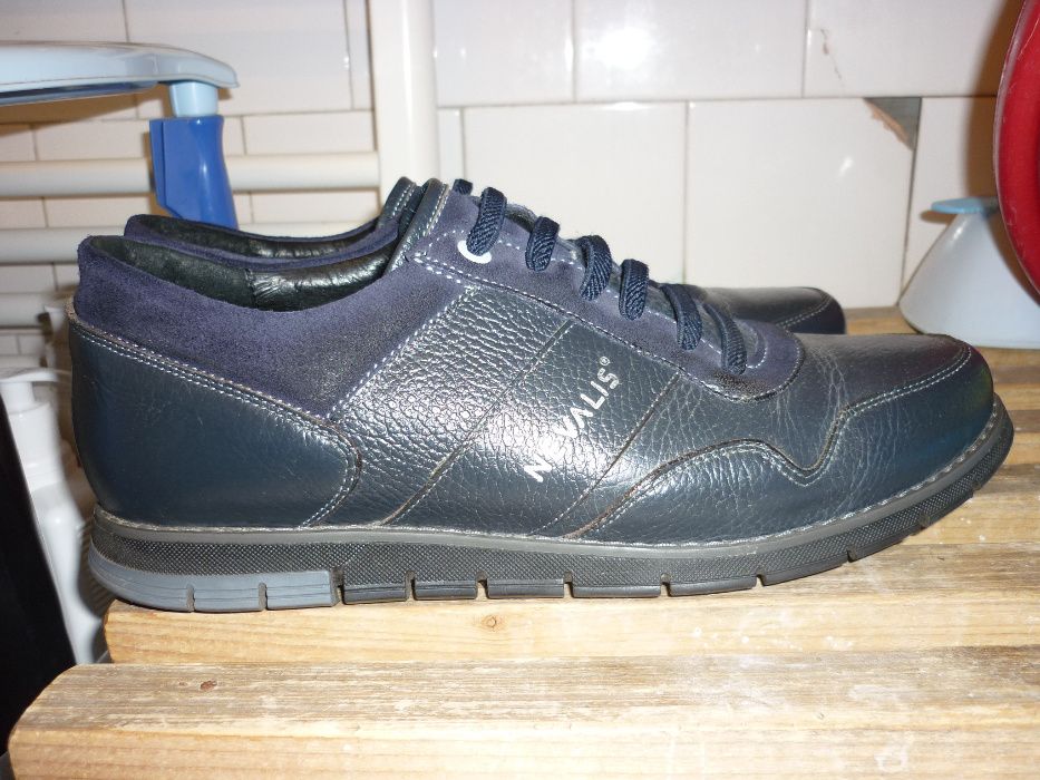 Pantofi barbati din piele ca noi!