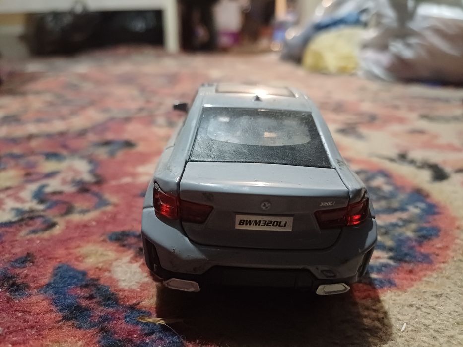 Машинка калекционая