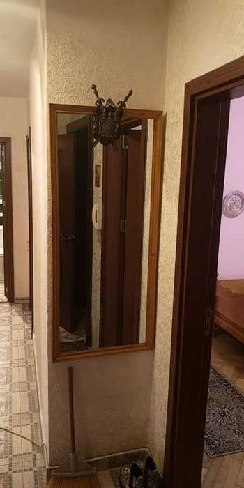 Дава се под наем Тристаен апартамент в Бургас, Център - 90 кв.м за 225 € - Снимка #1