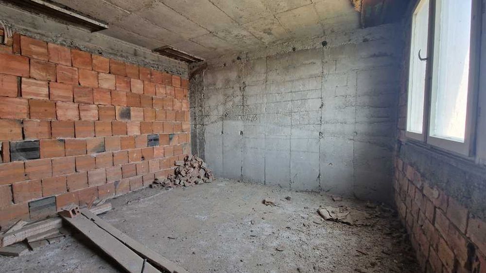 Продава се Многостаен апартамент в Благоевград, Широк център - 166 кв.м за 464 €/кв.м - Снимка #2