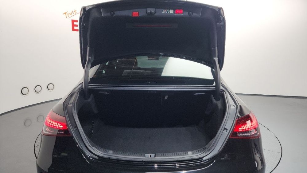 Benz (Mercedes-Benz) E- Class E250 AMG Line