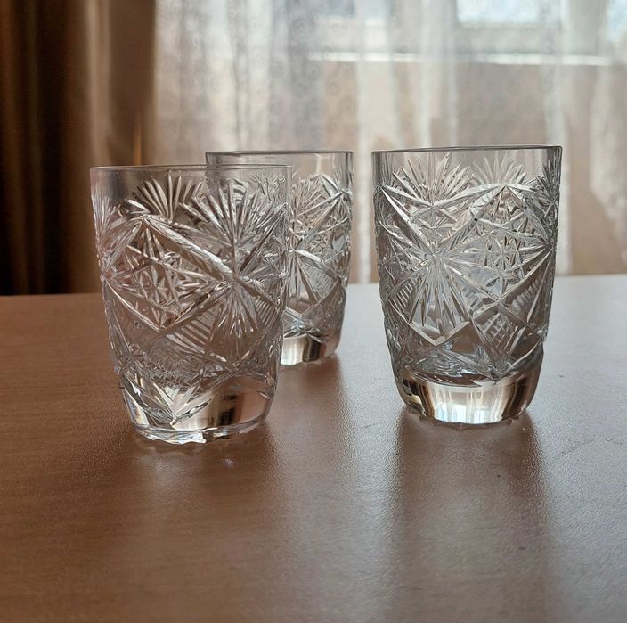 Хрустальные рюмки (стопки)