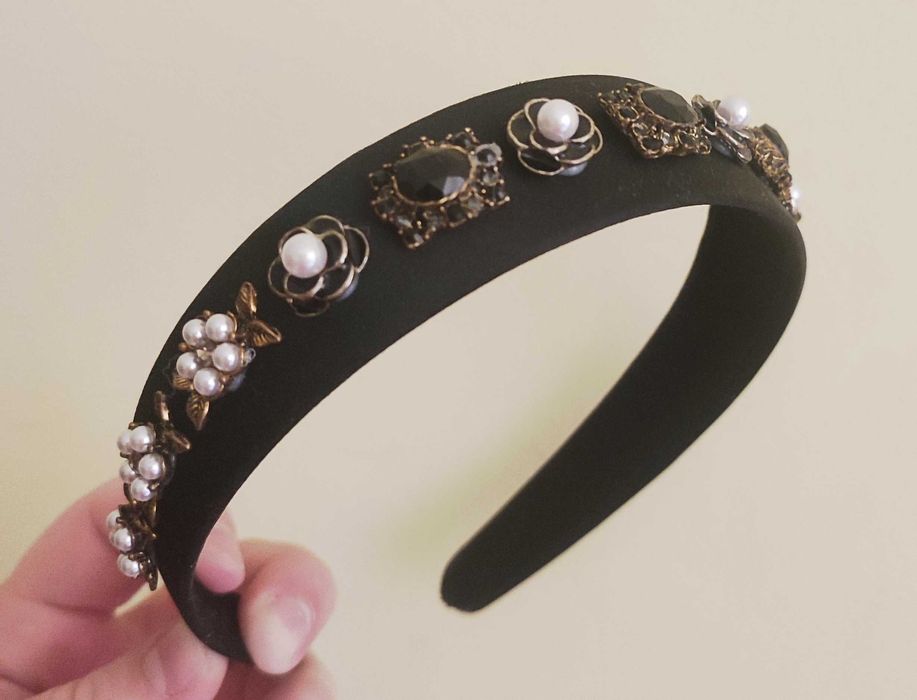 Ръчно изработена диадема