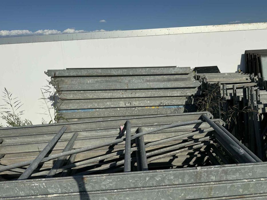 Ново поцинковано рамково скеле 1000кв. Пълен комплект.