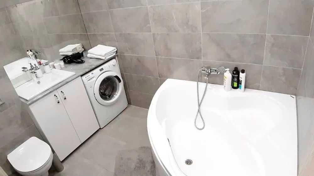 Гоголя 51, Евро. Чеки. Документы