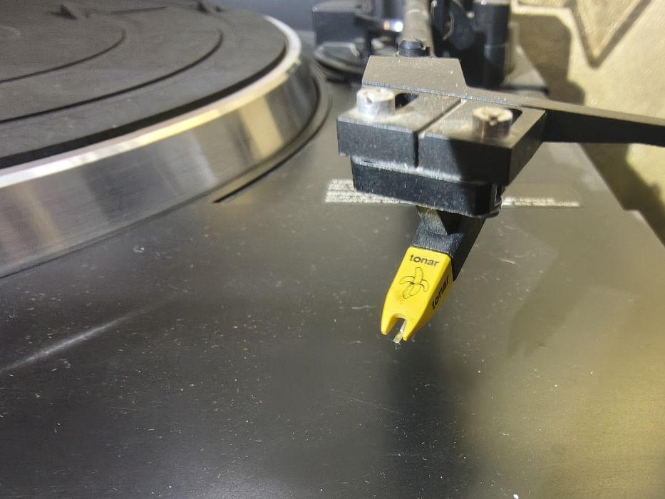 Pick up Pioneer pl-445 Banana