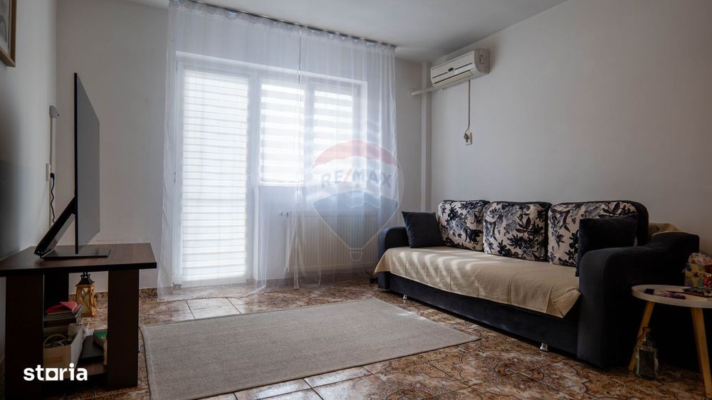 Garsonieră în vilă modernă (2015) | Liniște și intimitate