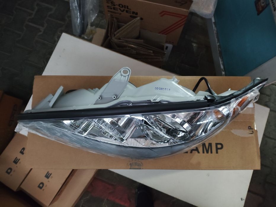 Камри 35фара депо Тайвань